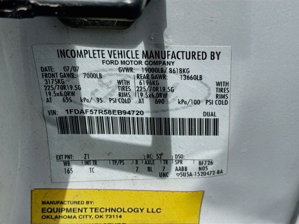 2008 Ford Super Duty F-550 DRW XL