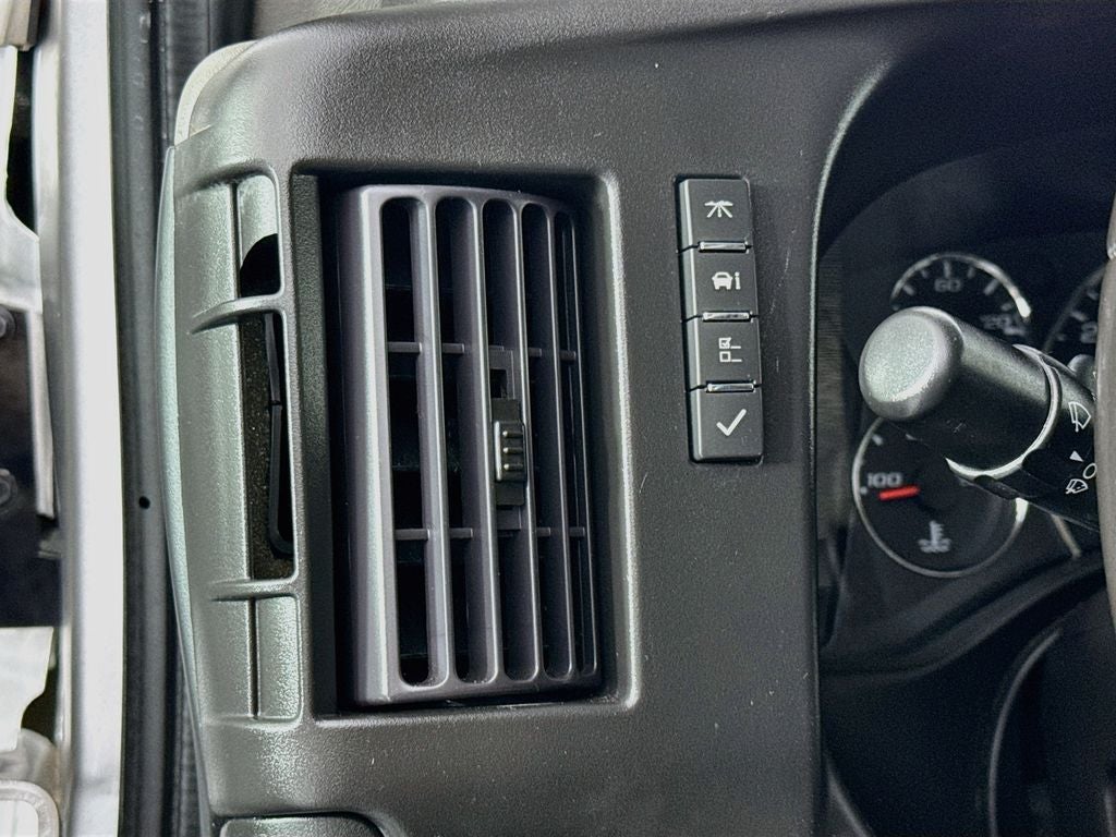 2023 Chevrolet Express Passenger 2500 1LS
