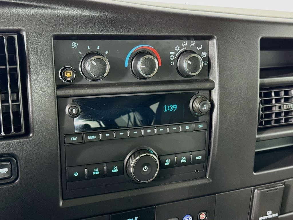 2023 Chevrolet Express Passenger 2500 1LS