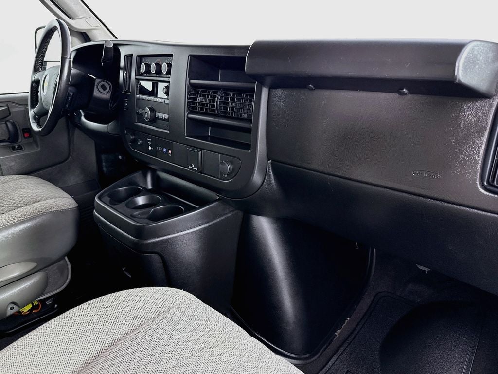 2023 Chevrolet Express Passenger 2500 1LS