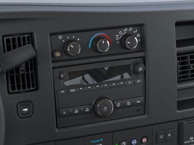 2025 Chevrolet Express Passenger 3500 1LT