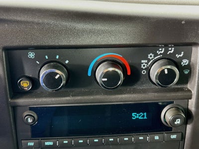 2023 Chevrolet Express Passenger 3500 1LS