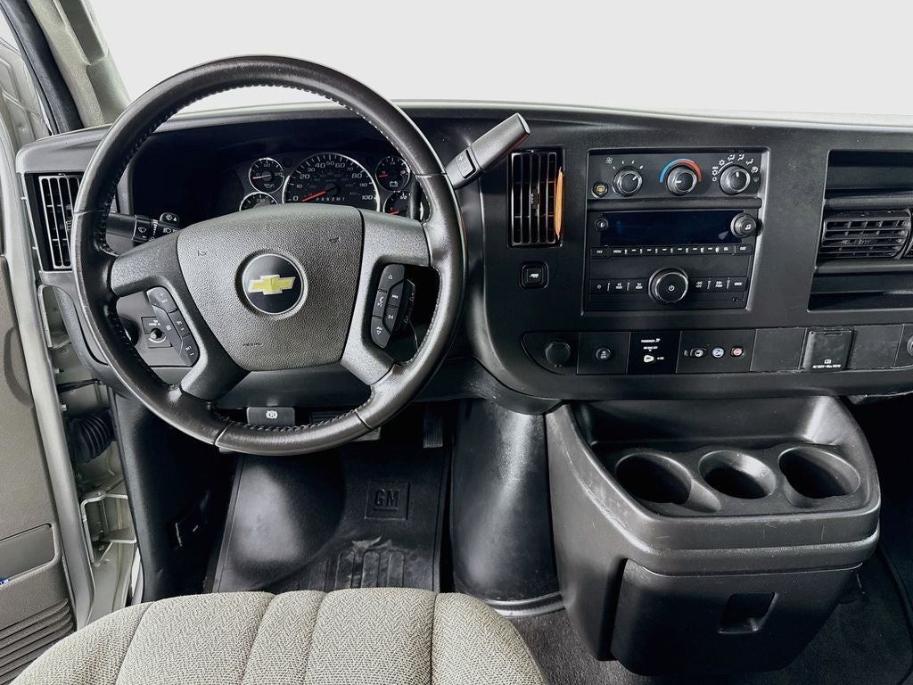 2023 Chevrolet Express Passenger 3500 1LS