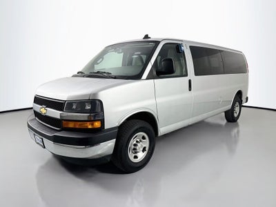 2023 Chevrolet Express Passenger 3500 1LS