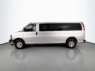 2023 Chevrolet Express Passenger 3500 1LS