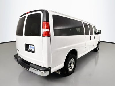 2024 Chevrolet Express Passenger 3500 1LT