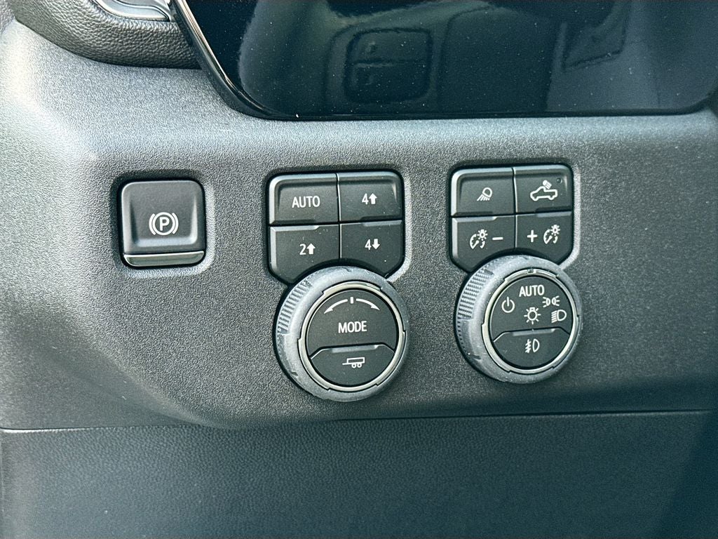 2026 Chevrolet Silverado 3500 HD Chassis Cab LT