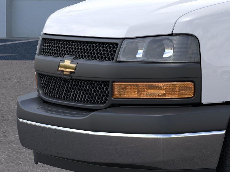 2025 Chevrolet Express Cargo 3500 WT