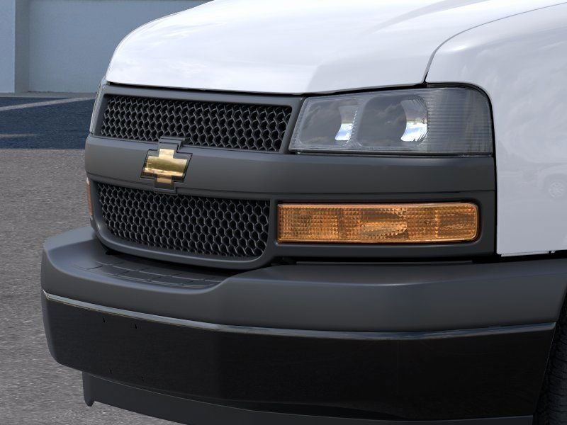 2025 Chevrolet Express Cargo 3500 WT
