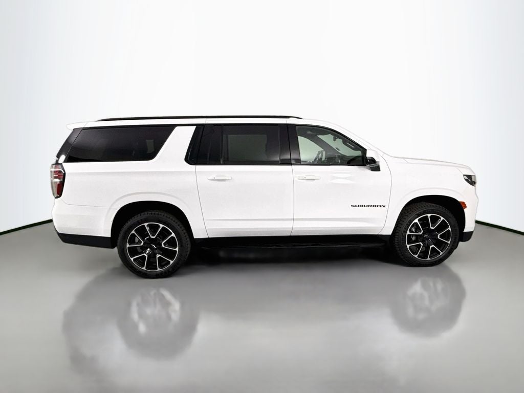 2023 Chevrolet Suburban RST