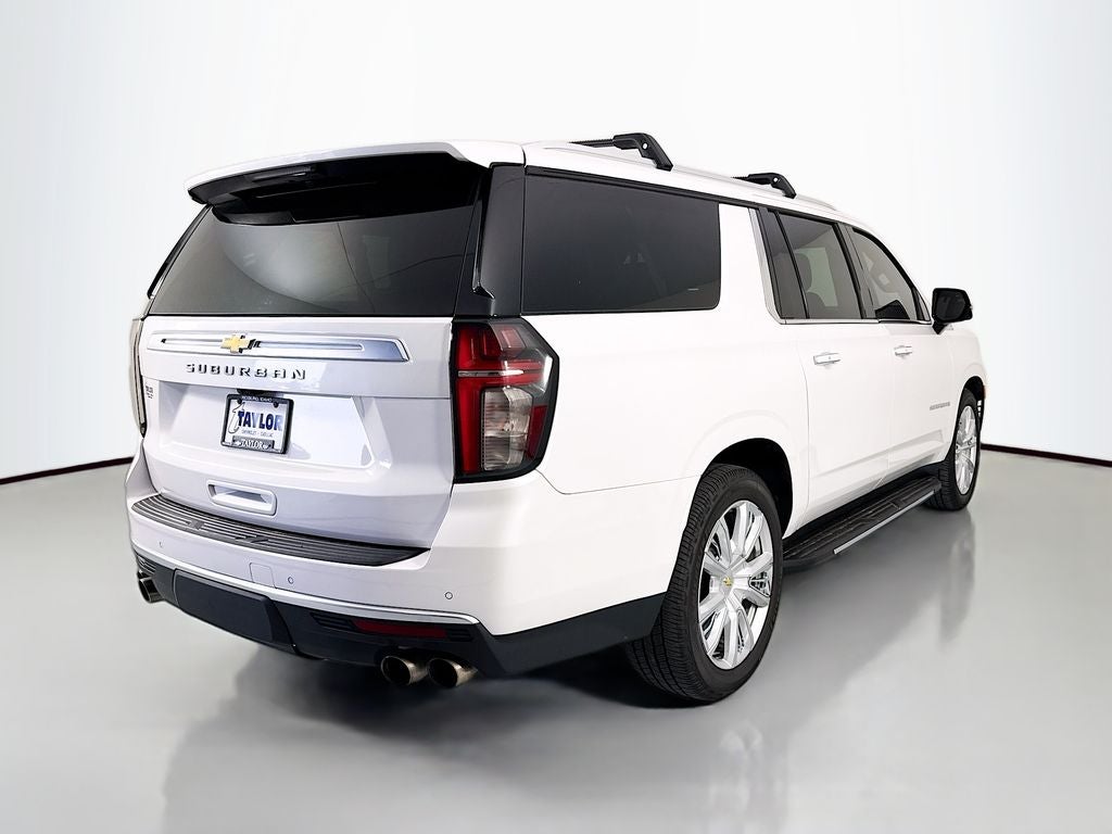 2022 Chevrolet Suburban High Country