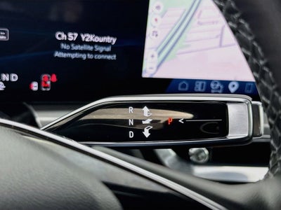 2024 Cadillac LYRIQ Luxury 2