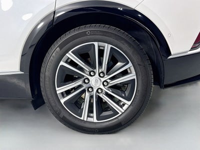 2024 Cadillac LYRIQ Luxury 2
