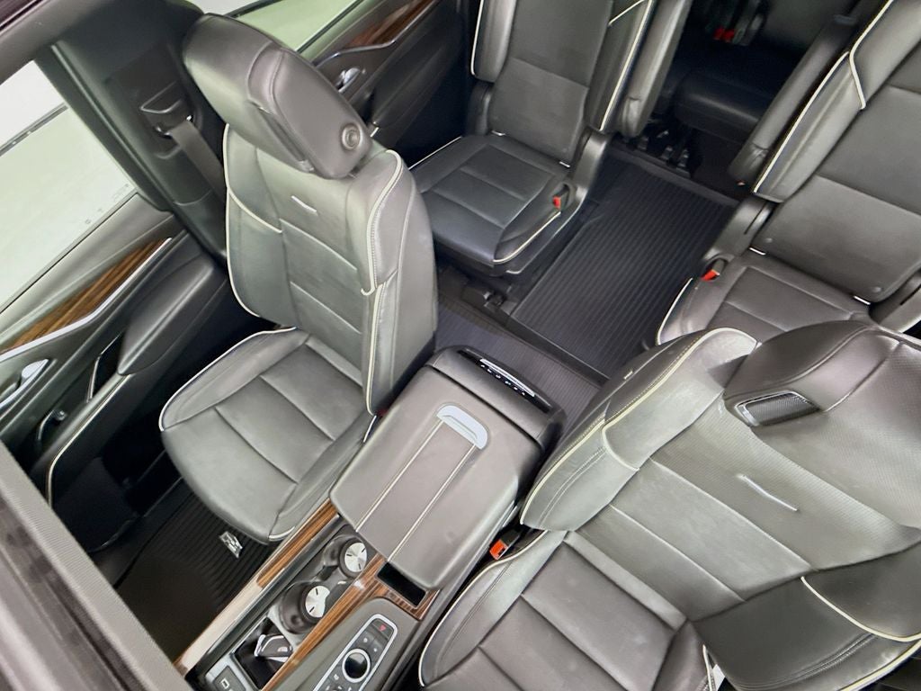 2022 Cadillac Escalade ESV Premium Luxury