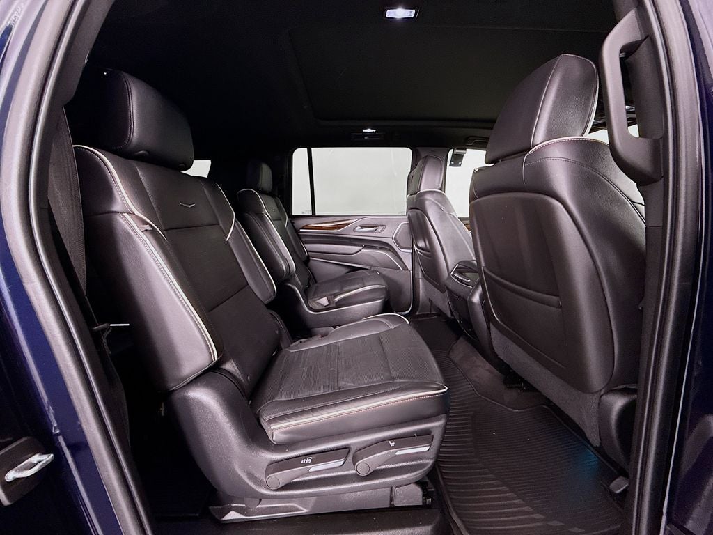 2022 Cadillac Escalade ESV Premium Luxury