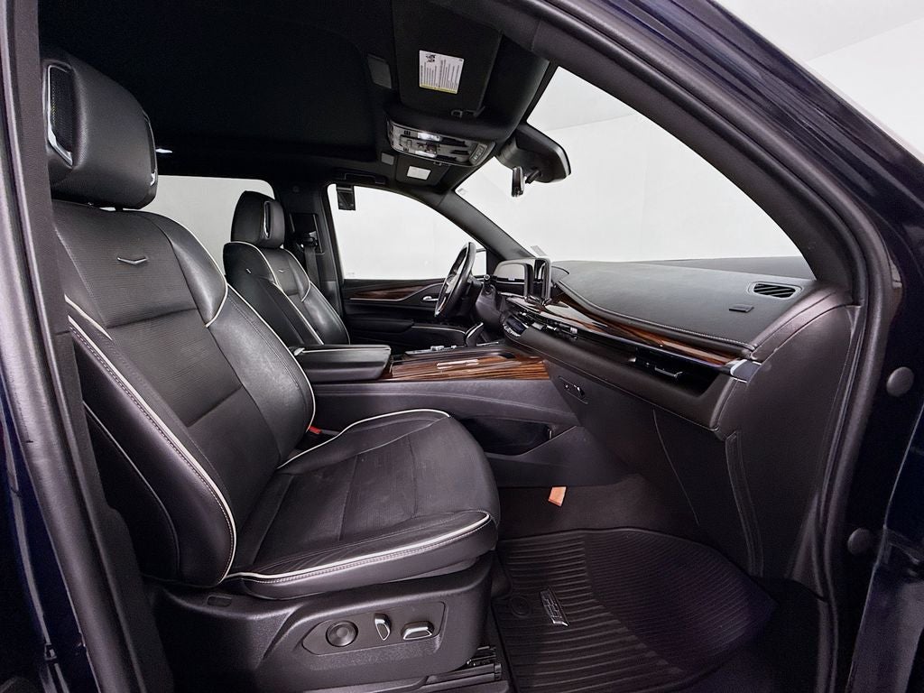 2022 Cadillac Escalade ESV Premium Luxury