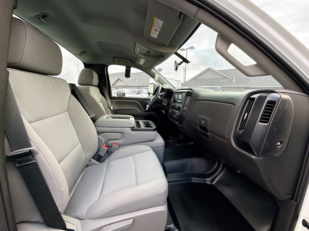 2023 Chevrolet Silverado 5500 HD Work Truck