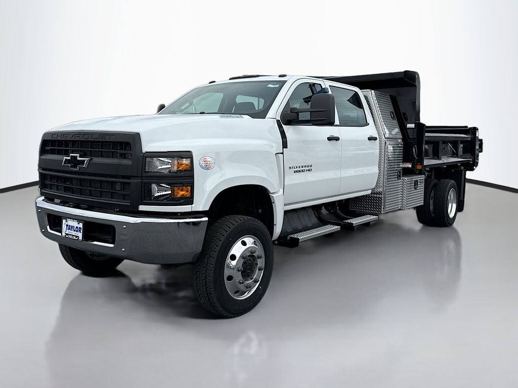 2024 Chevrolet Silverado 6500 HD Work Truck
