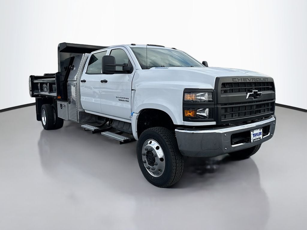 2024 Chevrolet Silverado 6500 HD Work Truck