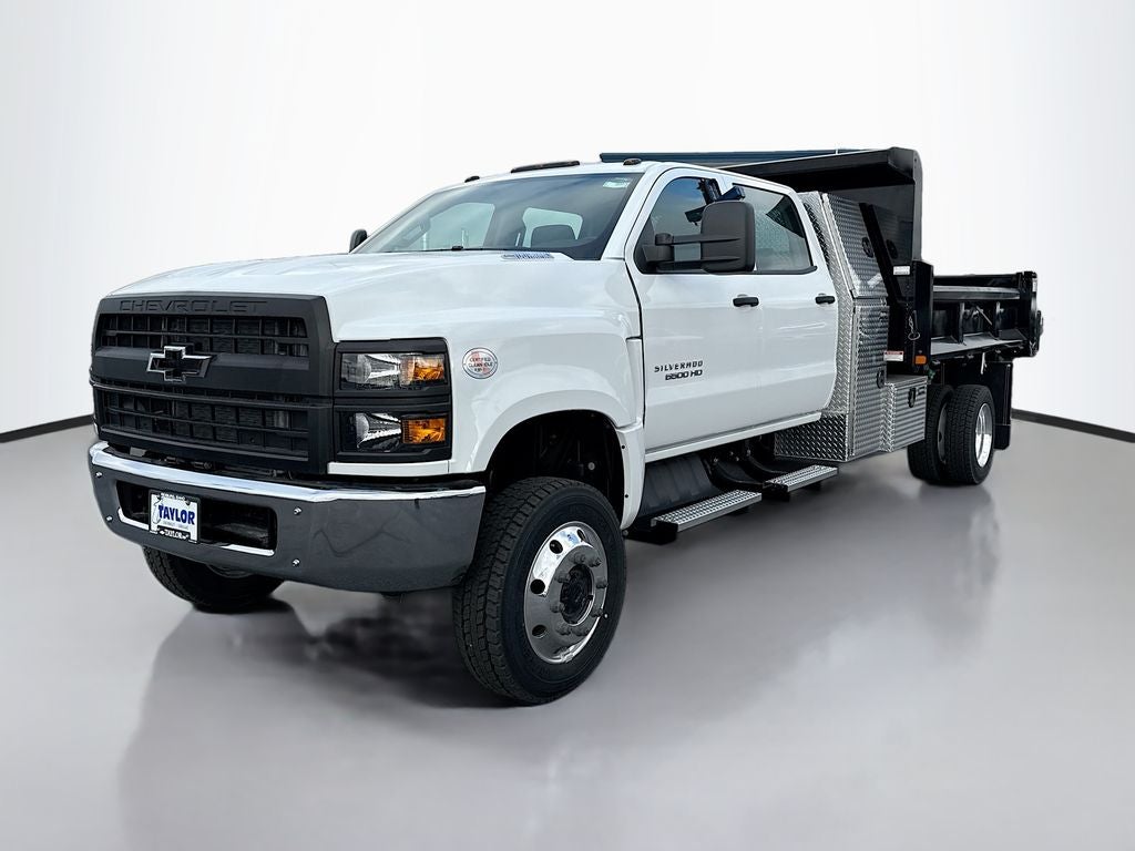 2024 Chevrolet Silverado 6500 HD Work Truck
