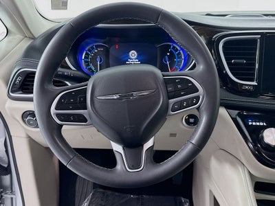 2023 Chrysler Pacifica Hybrid Limited