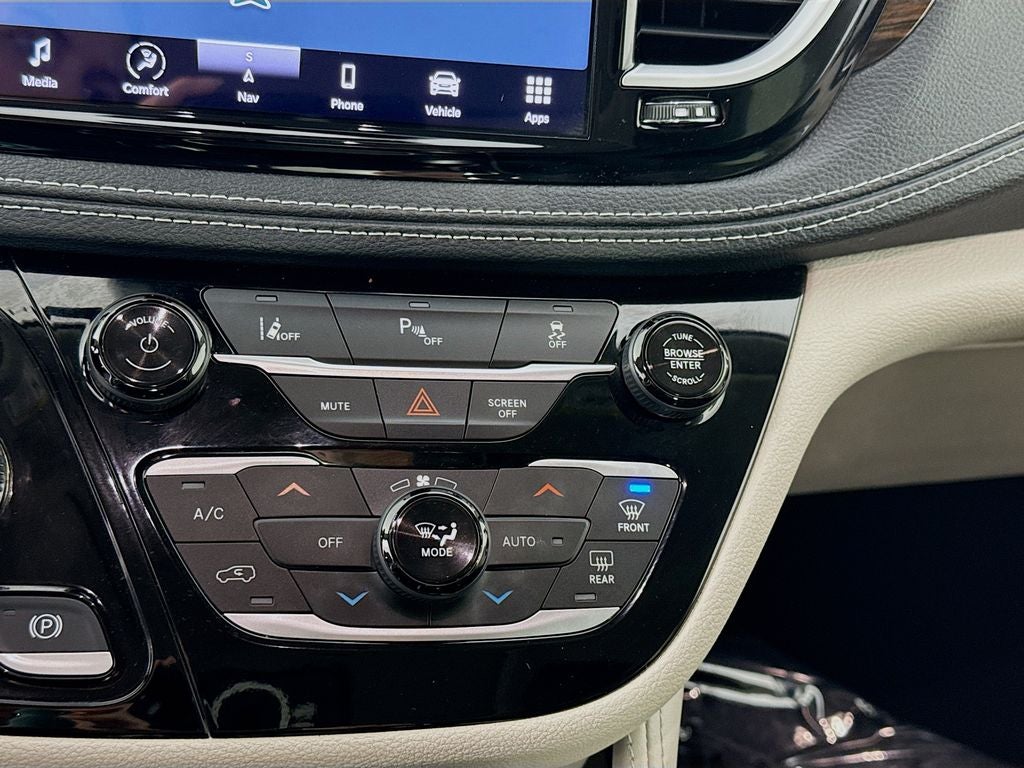 2023 Chrysler Pacifica Hybrid Limited