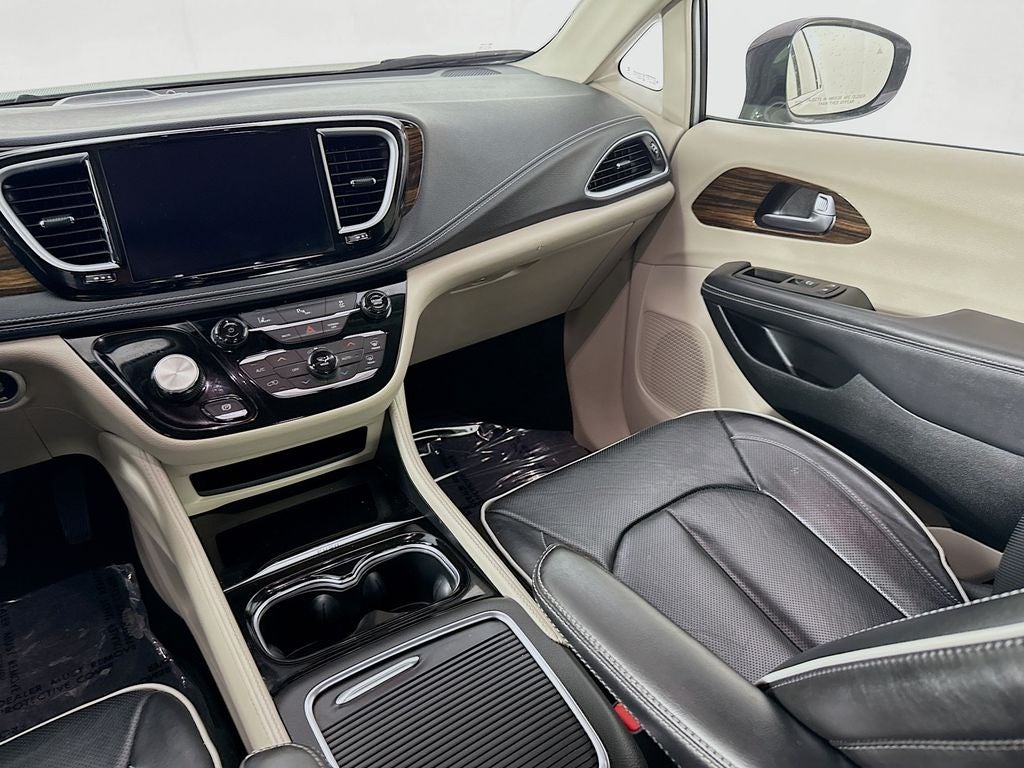 2023 Chrysler Pacifica Hybrid Limited