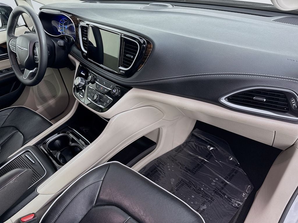 2023 Chrysler Pacifica Hybrid Limited