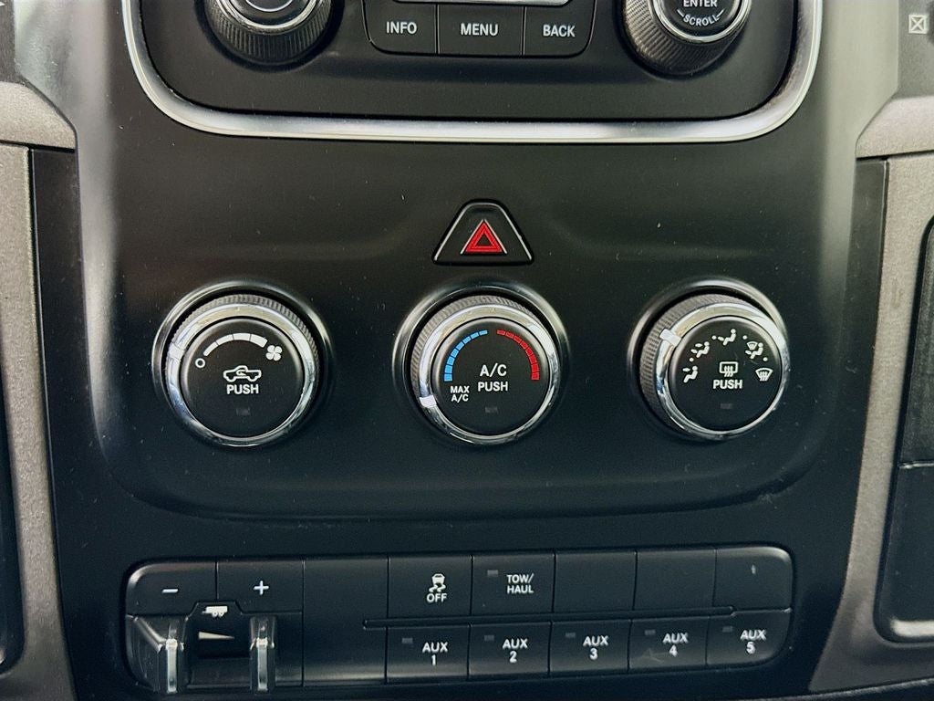2018 RAM 3500 Tradesman Crew Cab 4x4 8' Box