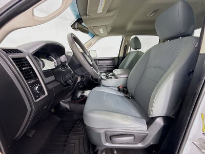 2018 RAM 3500 Tradesman Crew Cab 4x4 8' Box