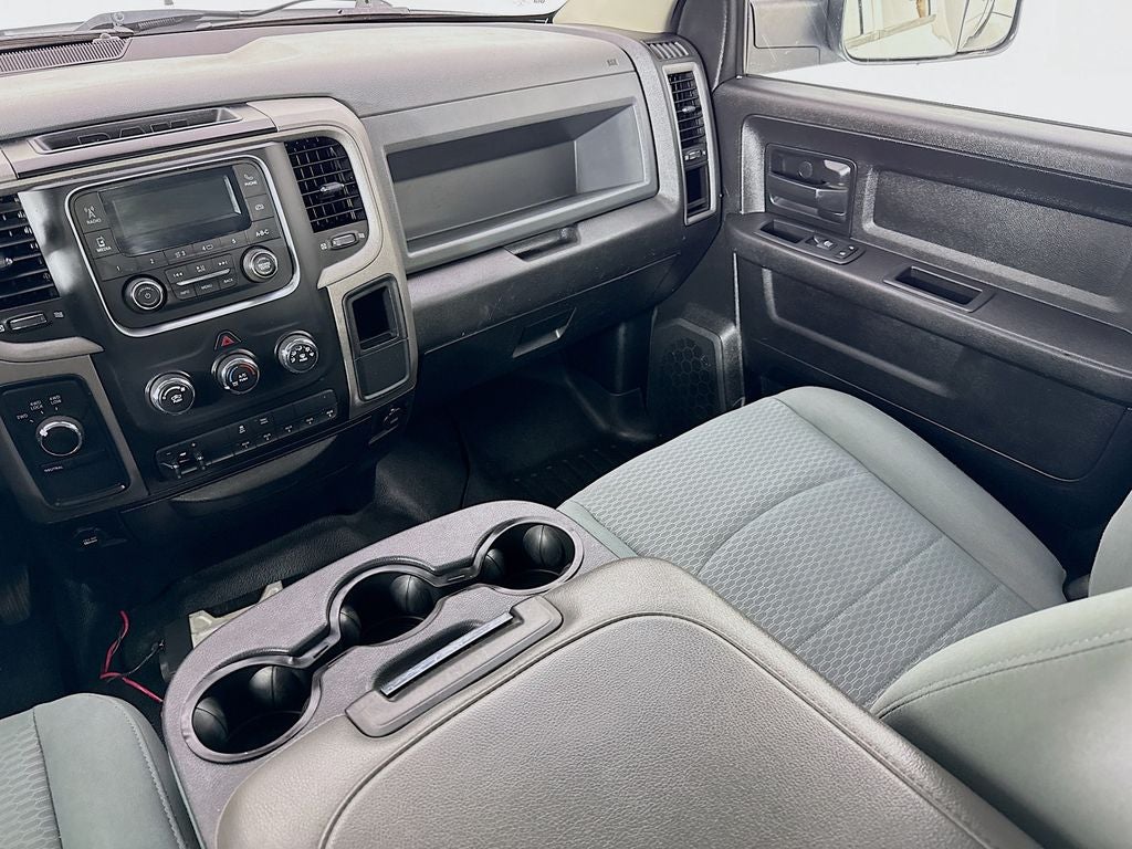 2018 RAM 3500 Tradesman Crew Cab 4x4 8' Box