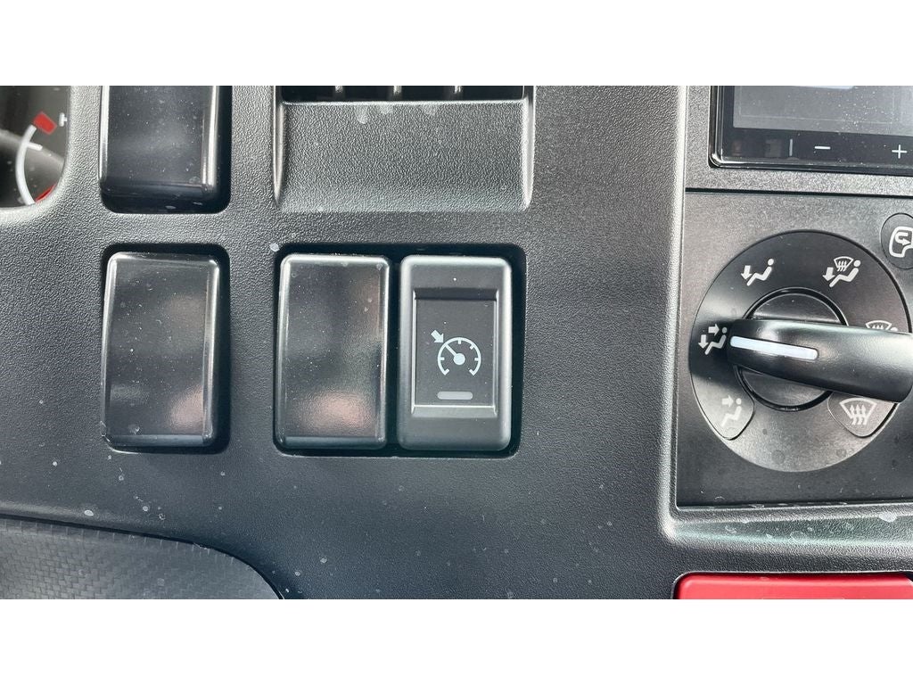 2024 Chevrolet Low Cab Forward 4500 MEDIUM ASH GRAY