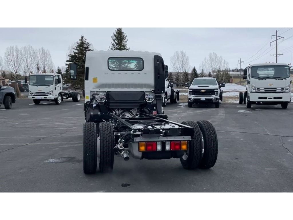 2024 Chevrolet Low Cab Forward 4500 MEDIUM ASH GRAY