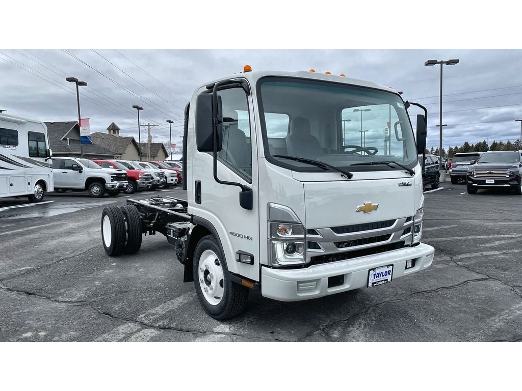 2024 Chevrolet Low Cab Forward 4500 MEDIUM ASH GRAY
