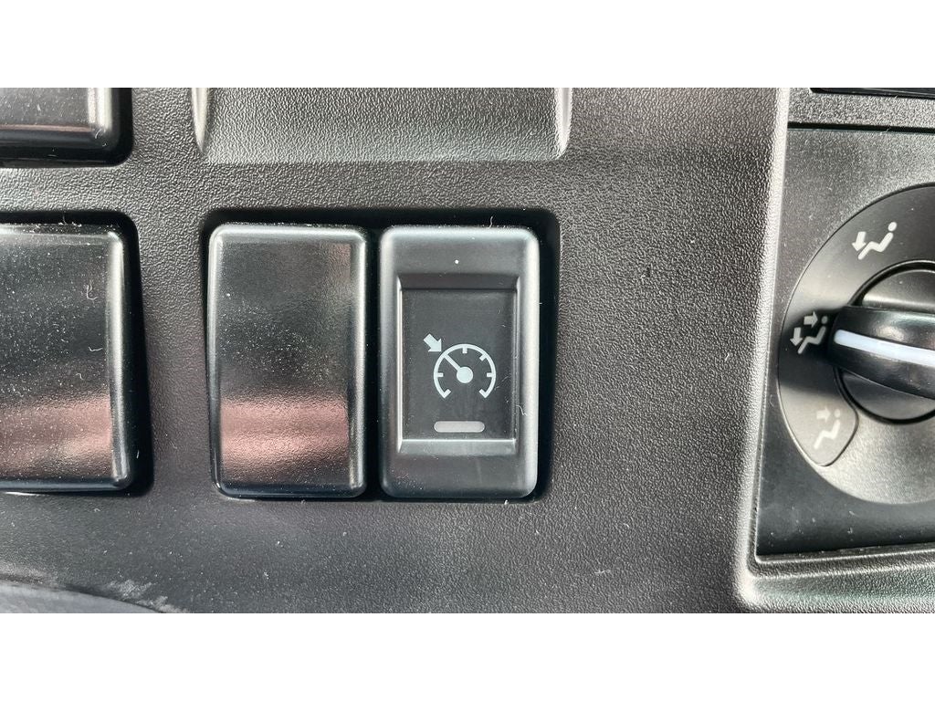 2024 Chevrolet Low Cab Forward 4500 MEDIUM ASH GRAY