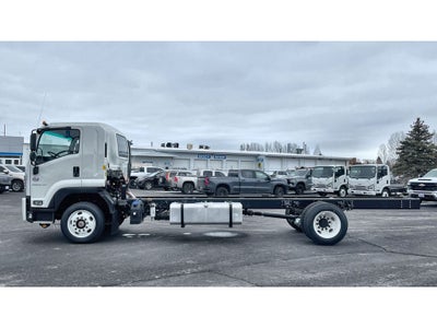 2024 Chevrolet Low Cab Forward 6500 XD MEDIUM ASH GRAY
