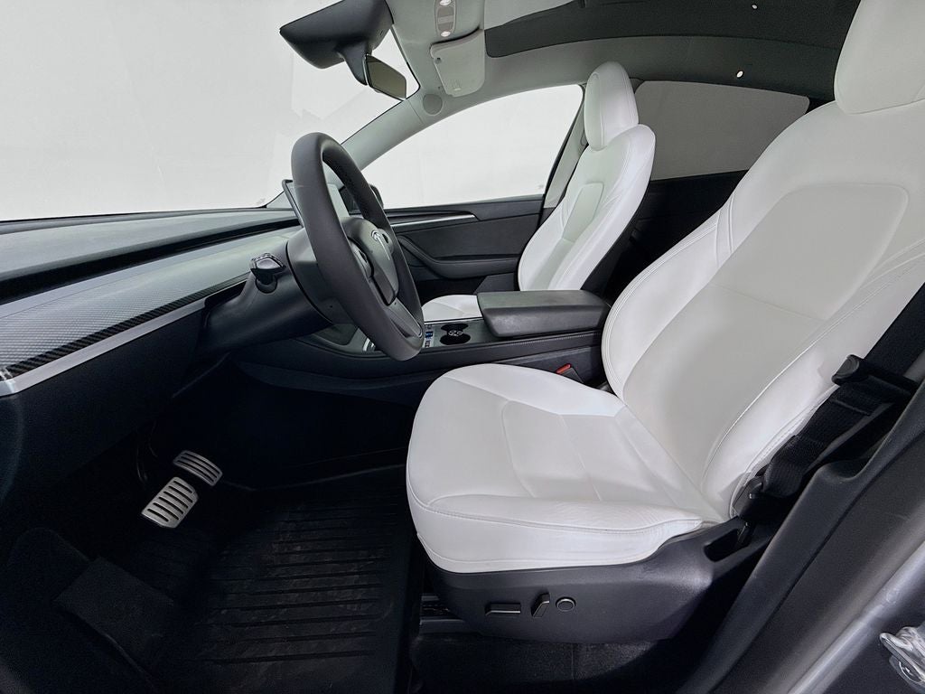 2025 Tesla Model Y Performance